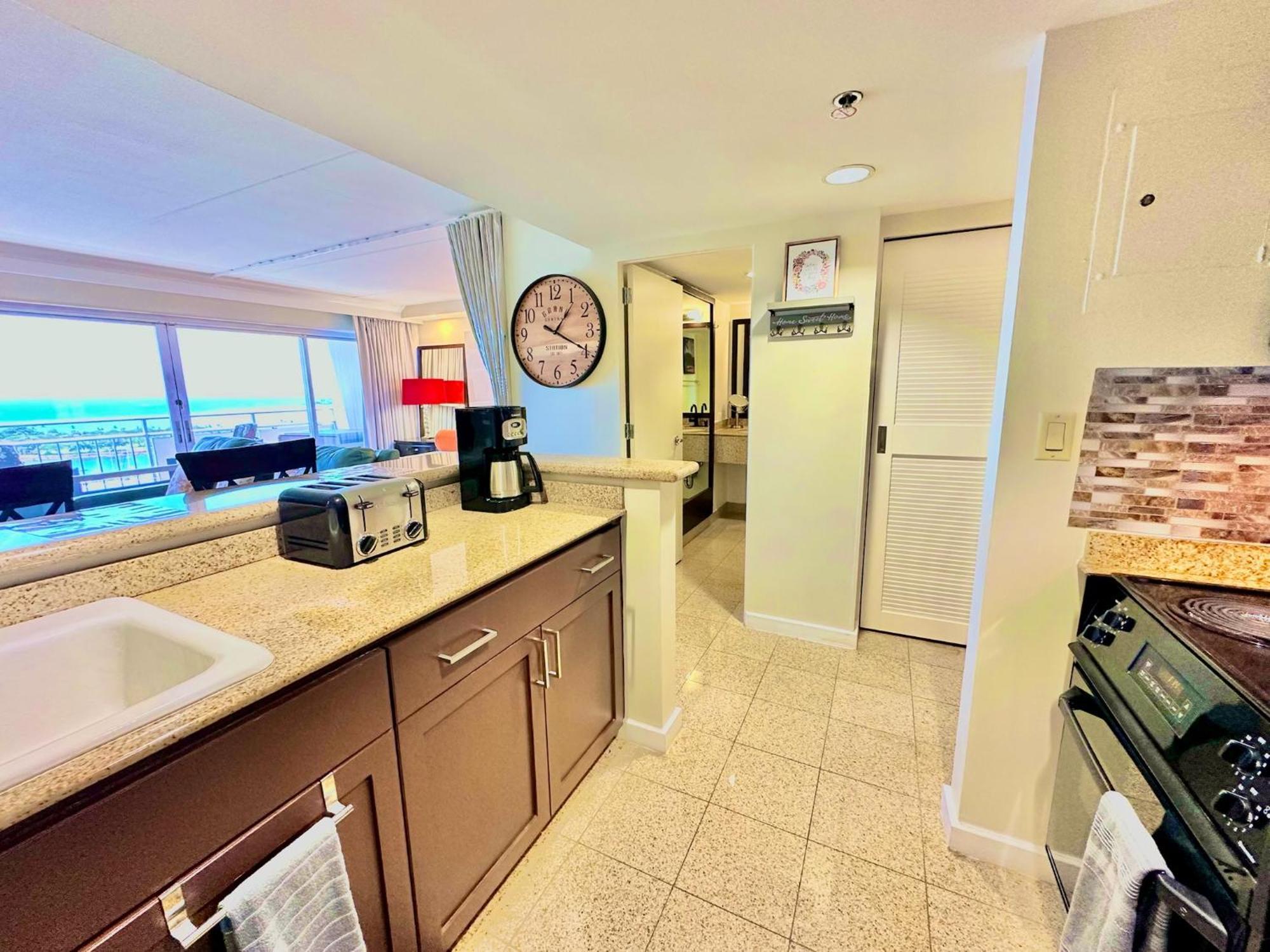 Waikiki Beach Experience! Luxury Oceanview Suite! Honolulu Exterior photo